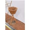 Image 3 : *metal bag holder + (2) wicker plant stands