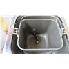 Image 3 : Oyster bread chef 1 1/2 pound deluxe bread + dough maker (working)