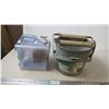 Image 1 : Galvanized wringer pail + plastic container