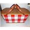Image 2 : Vintage Red & White Checkered Picnic Basket