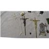 Image 2 : crosses, religious items