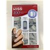 Image 2 : Kiss 100 Tips and Nail Glue