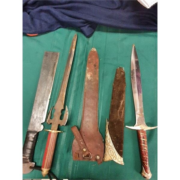 3 SWORDS