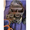 Image 2 : LOT OF 5 BINOCULARS