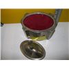 Image 2 : SILVER LIDDED CONTAINER