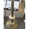 Image 2 : ANTIQUE FLOOR LAMP