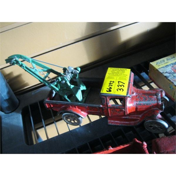 CAST TOW TRUCK