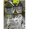 Image 2 : 3 CHRISTMAS HOUSES