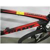 Image 2 : GIANT TALON, 29" WHEELED MOUNTAIN BIKE