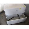 Image 2 : 2 DRAWER LATERAL FILING CABINET