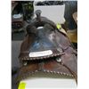 Image 2 : CIRCLE Y LEATHER WESTERN SADDLE FROM SWEET HOME TEXAS