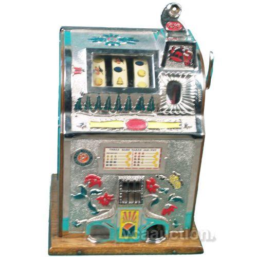 25 Cent Mills Poinsettia Slot Machine