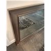 Image 2 : 31X43 BEAUTIFUL MODERN SILVER MIRROR
