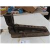 Image 2 : Railway Track LIfter w 3 Plates, The PM Co. Ltd.