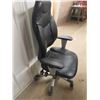 Image 2 : Office Chair