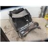 Image 2 : (E) Craftsman 32: Lawn Sweep