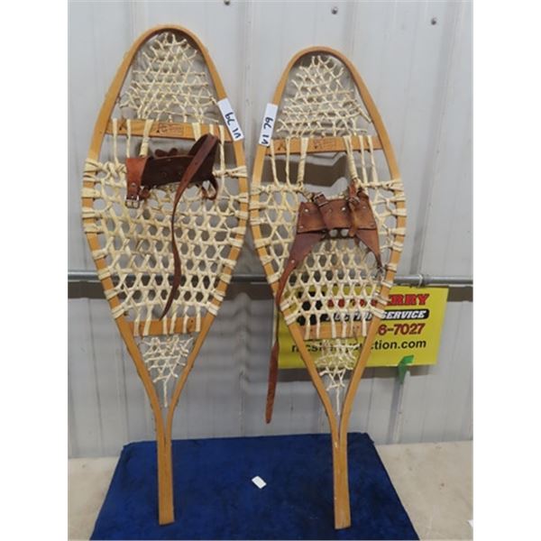 Kabir Koubs Set of Snow Shoes w Straps 41" x 14"