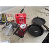 Image 2 : Horse Shoe Game, Flash Lights, 2 Cast Frying Pans Fishing Hooks, & Lures