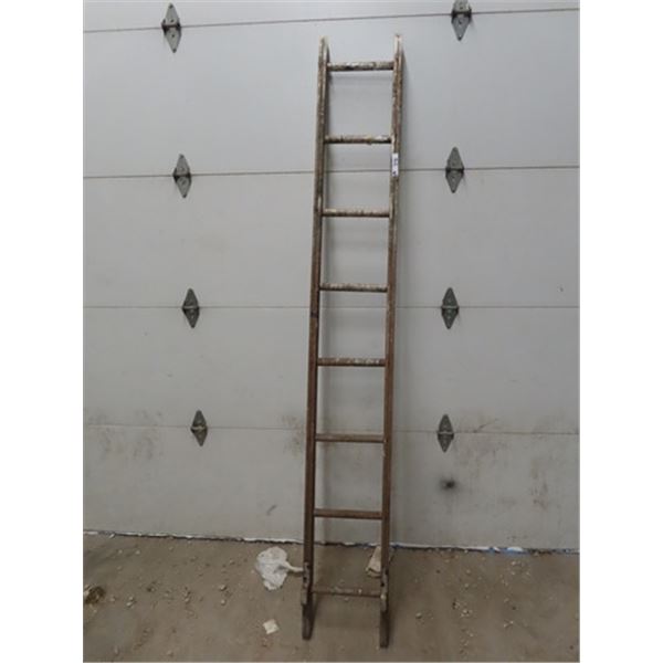 8' Wooden Ladder