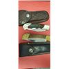 Image 3 : 4 Knives - 2 Buck Knives w Sheaths/Cases, 1 Collectors Knife (Wolf)  w Case & Multi Knife w case