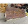 Image 2 : 3 Drawer Dresser 32" x 36" x 18"