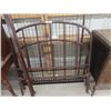 Image 2 : Vinatage Metal Bed