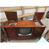 Image 2 : Fleetwood Cabinet Entertainment System AM/FM Stereo Hi Fi, Record Player/ TV Combo, Prestige Back in