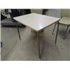 Image 2 : 1960's Retro Child Chrome Leg Table & 2 Chairs
