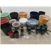 Image 1 : Approx 25 New Plastic Planters & Water Cans