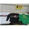 Image 1 : 3 Hockey Jerseys - 2 Team Canada, 1 Sport Select