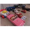 Image 2 : 9 Vintage Cars & Trucks