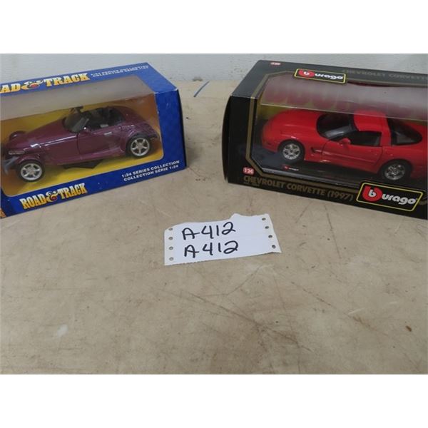 2 Collectrible Die Cast Corvette Roadster