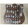 Image 2 : 30 Collectible Spoons w Display Vintage Porcelain & Metal Door Pulls Fan