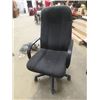 Image 1 : Swivel Office Chair