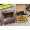 Image 2 : 2 Wooden Shoe Polish Kits & Vintage Suitcase