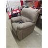 Image 1 : Leather Power Recliner