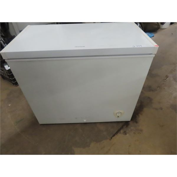 Fridgidaire Chest Deep Freeze