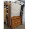 Image 1 : Single Oak Bed w Mattress