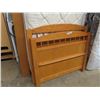 Image 2 : Single Oak Bed w Mattress