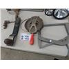 Image 2 : Receiver Hitch, Valve Tool, Flashlight, Hardware Organizer