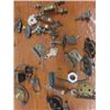 Image 2 : (FU) 35 Vintage Door Knobs & Door Hardware