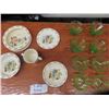 Image 1 : (J) 8 Depression Glass & 5 Bunnykins