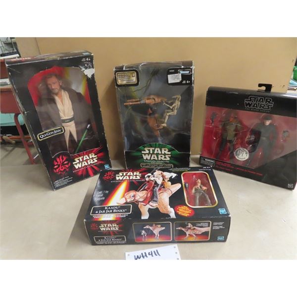 (WH) 4 Star War Figurines in Boxes