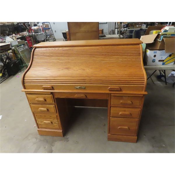 (BZ) Oak Roll Top Desk w S Curve & Oak Swivel Chair 47" x 52" x 29"