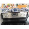 Image 3 : Whirlpool SS Stove w Convection Oven 30"