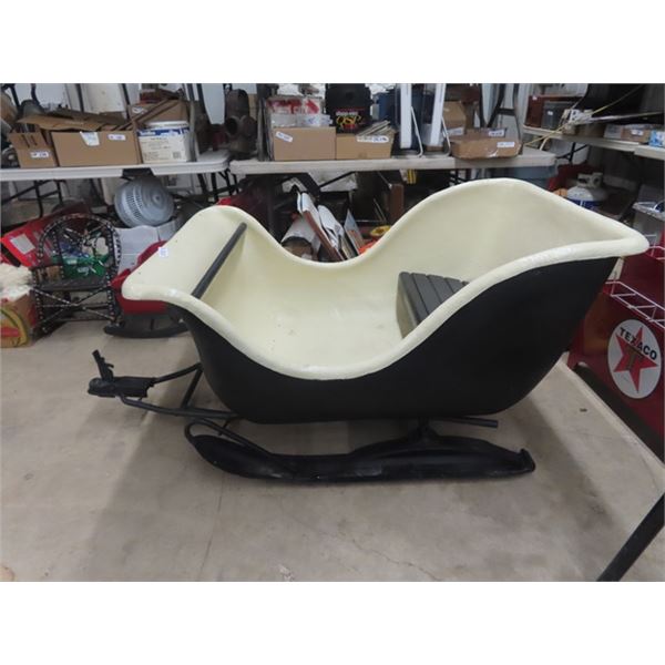 Fiberglass Snowmobile Sleigh - Very Nice Condition