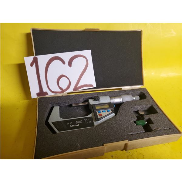 Mitutoyo No. 293-722-10 Digital Micrometer 1-2" .00005" (TESTED)