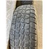 Image 2 : Pneus à clous / Tires Avalanche x-treme 215 / 70 R 15  (8/32 left)