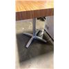 Image 2 : THICK TOP 24" X 24" TABLE