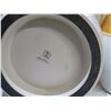Image 8 : Qty 3 Kohler Artist Editions White Pots w/ Gold Accents 10" Diameter x 10"H